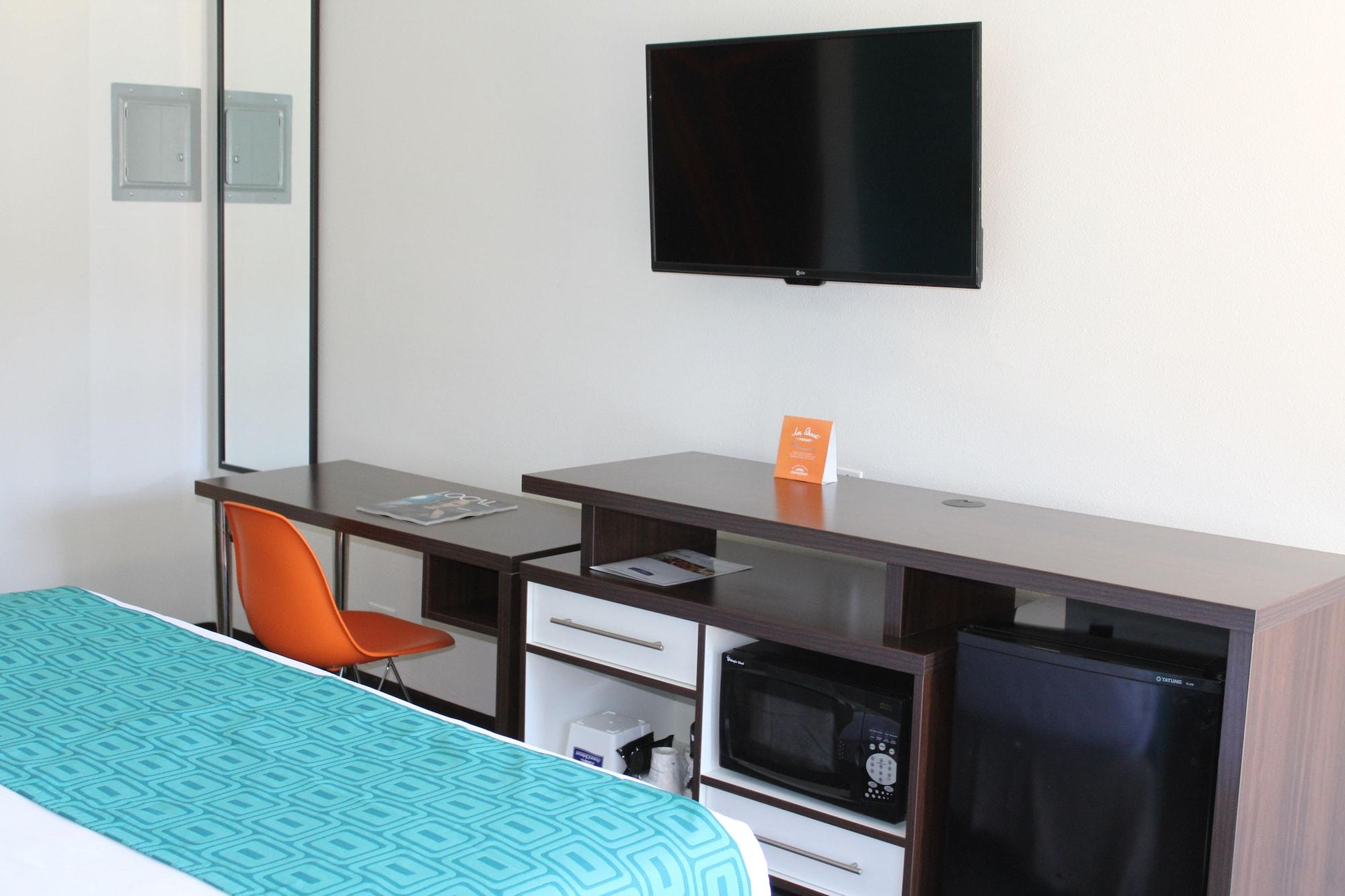 Howard Johnson By Wyndham Circle 3* San Diego