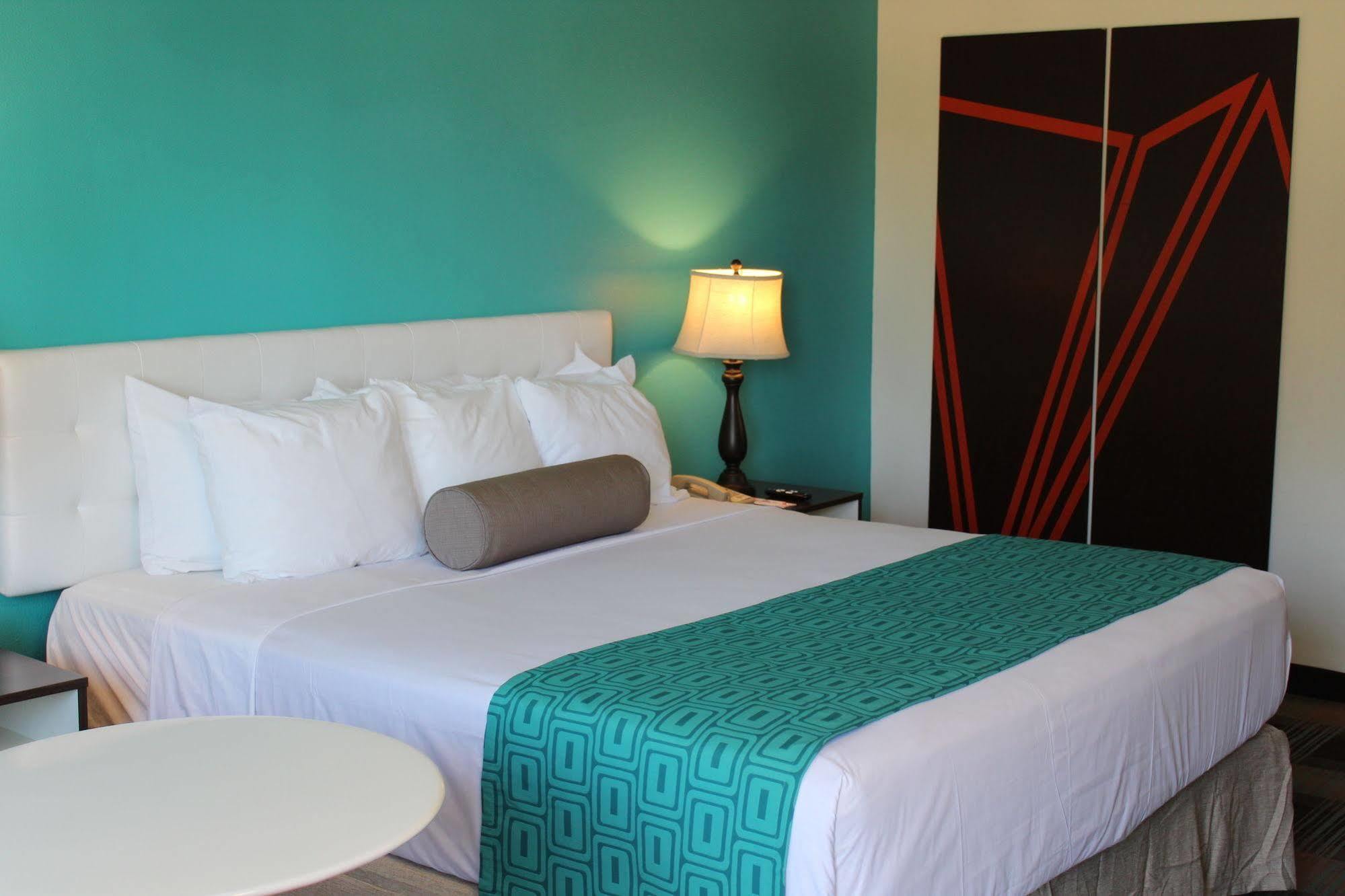 Howard Johnson By Wyndham Circle 3*